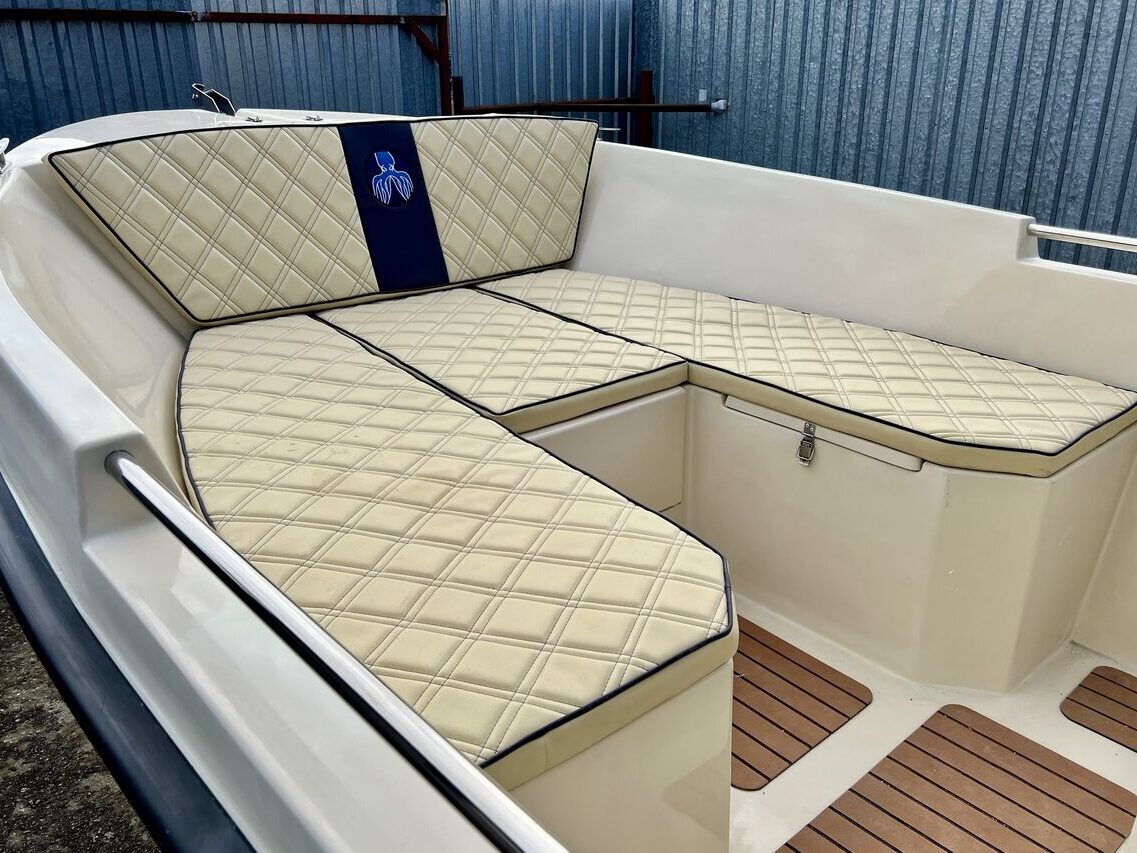 Kraken 520 SUNBAY OPEN wyposażenie 9